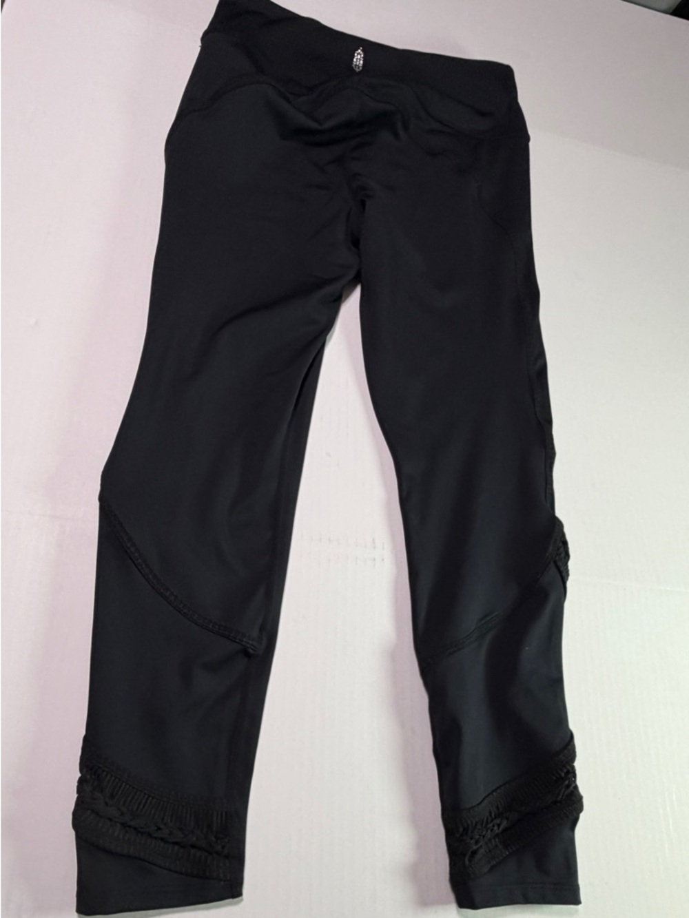 Free People Movement Black Cropped Leggings Braided Mesh Detail Large - Picture 8 of 8